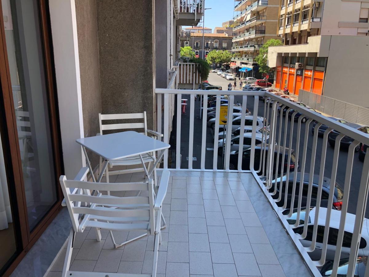 Home 22 Appartamento in centro storico - Aeroporto di Catania Fontana Rossa Esterno foto